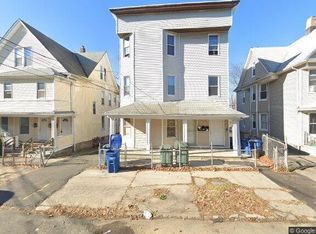 81 Bell St, Bridgeport, CT 06610