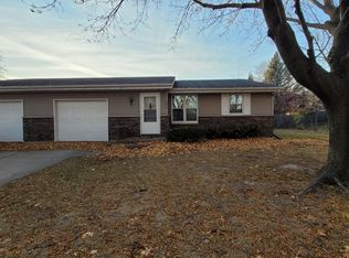 840 Aphrodite Rd, Green Bay, WI 54311