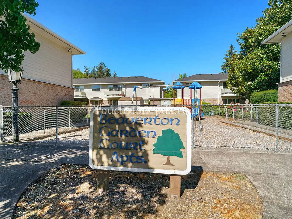 Beaverton Garden Court Apartments