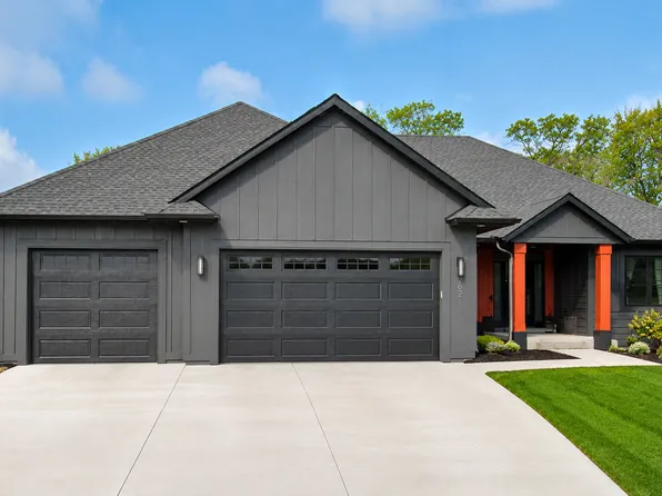702 Eastland Ave SE, New Prague, MN 56071