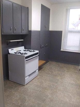 Bonus Room--Dining or Playroom