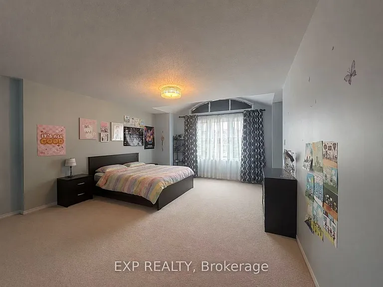 256 Scout St — Photo 6