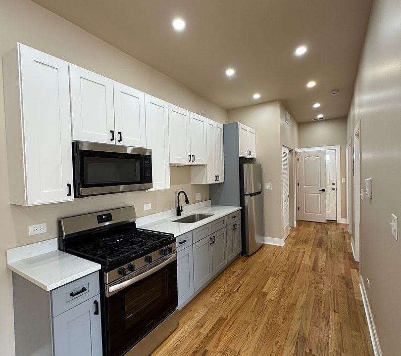 1st image of 6341 S Elizabeth St #2