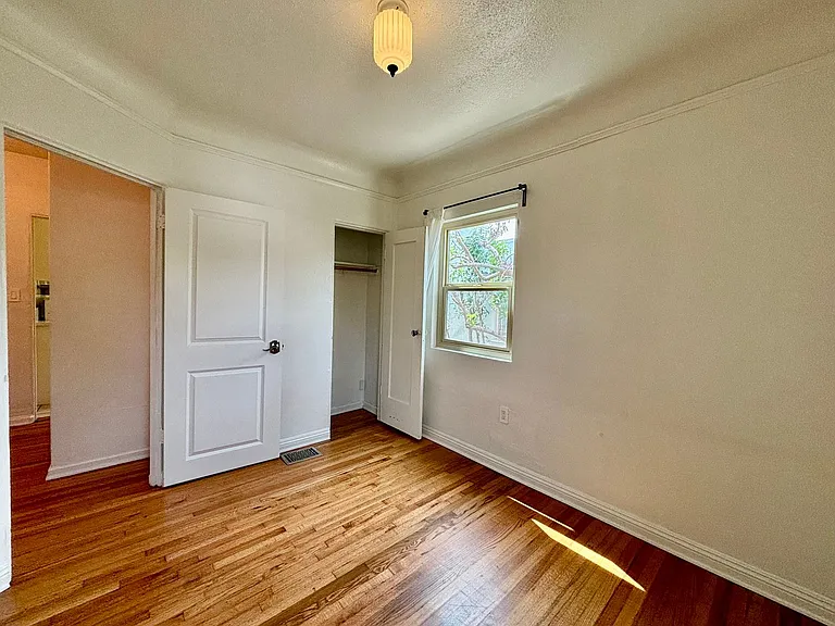 2432 Madison Ave — Photo 14