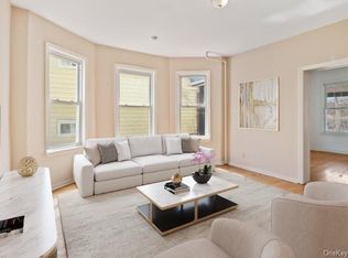 562 Beach 68th St, Far Rockaway, NY
