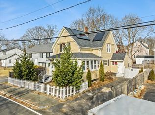 98 Pine St, Brockton, MA 02302