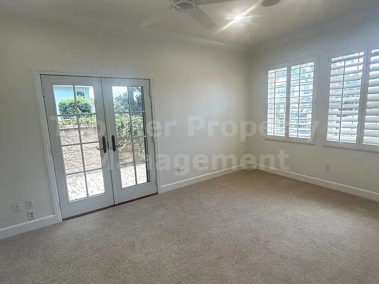 3892 Stoneridge Rd — Photo 6