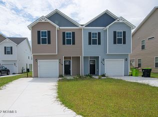 418 Vandemere Ct, Holly Ridge, NC 28445