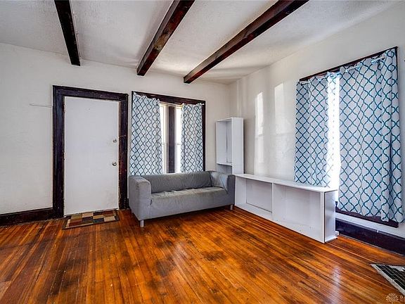 4th image of 400 Gunckel Ave