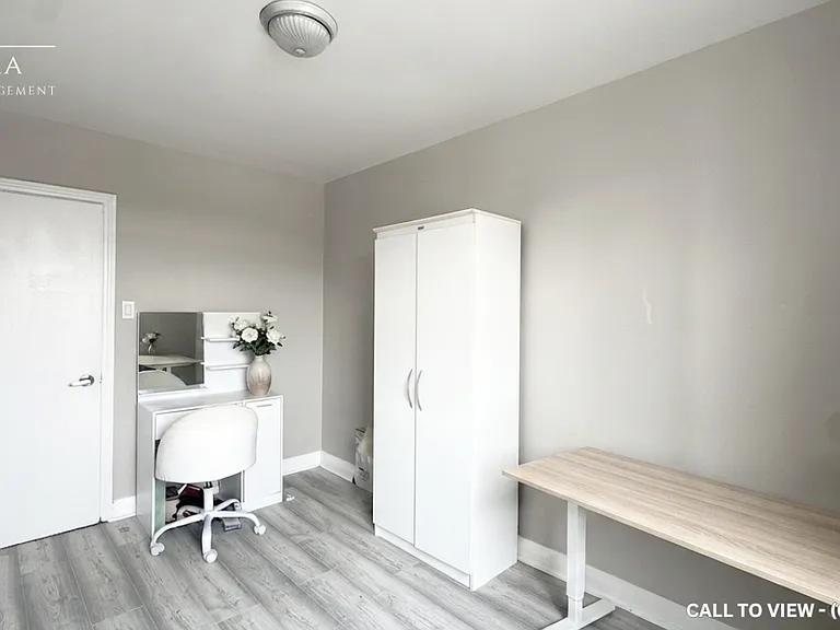 1007 Adelaide St N #10 — Photo 8