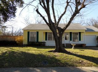 1642 W 3rd St, Irving, TX 75060