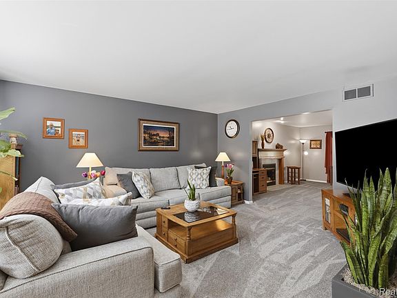 4th image of 6263 Shadetree Ct
