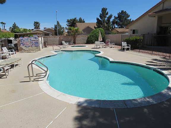 2nd image of 3666 Edinburgh Dr