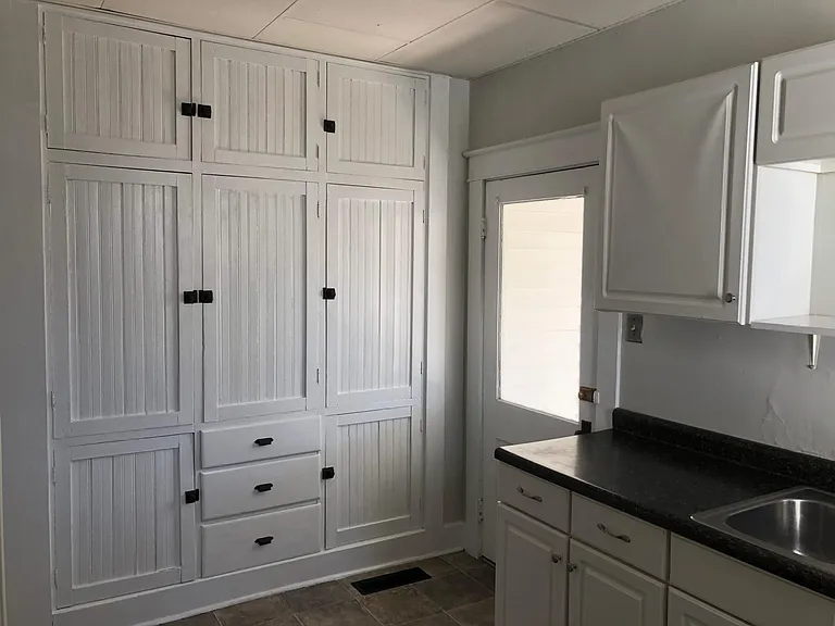 910 E Fort Wayne St — Photo 11