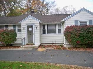 239 Moose Hill Rd, Monroe, CT 06468