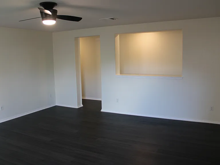 916 Watson Way — Photo 9