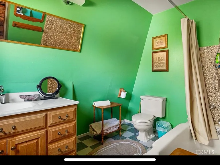 577 Oak Knoll Cir — Photo 10