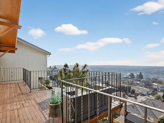 2nd image of 16605 Rolando Ave