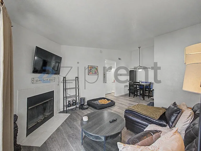 1265 Kendall Dr #521 — Photo 2