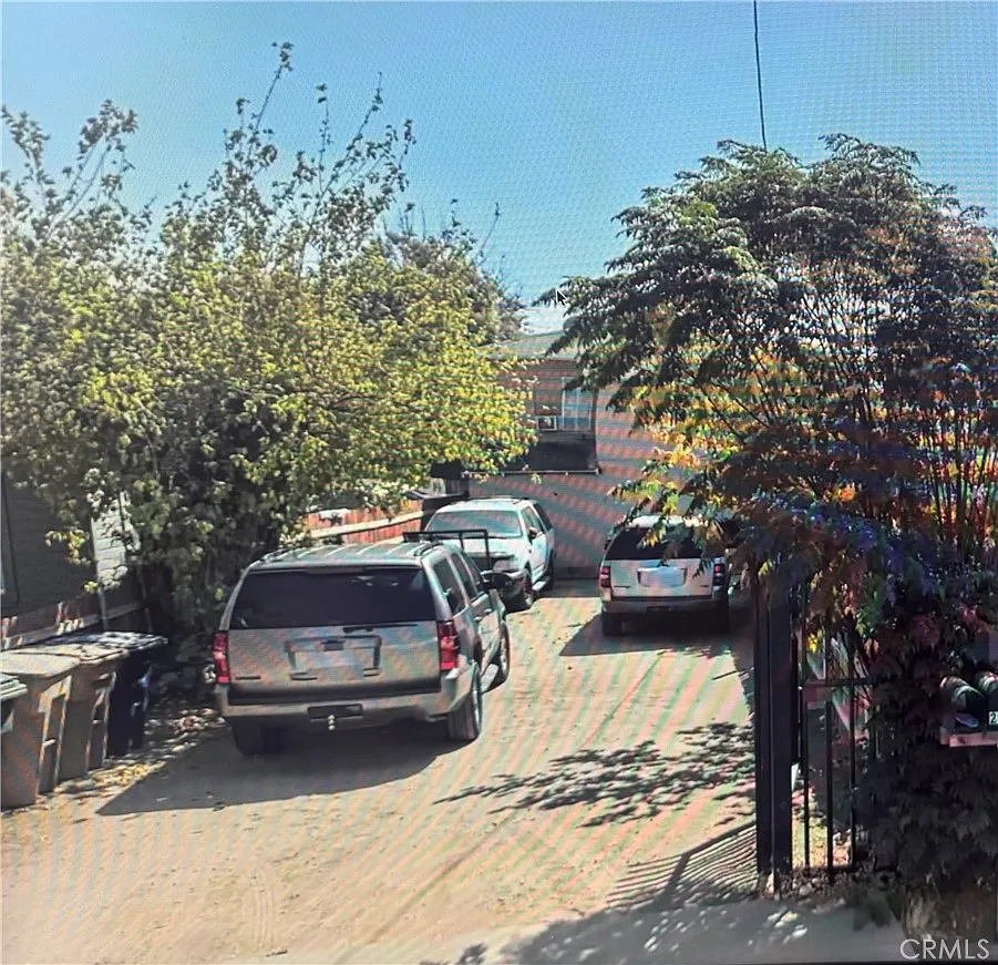 2 bed, 900 sqft, $1,450 — Photo 1