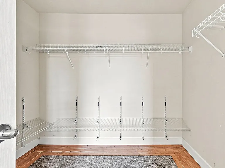 2202 Hanham Dr — Photo 17