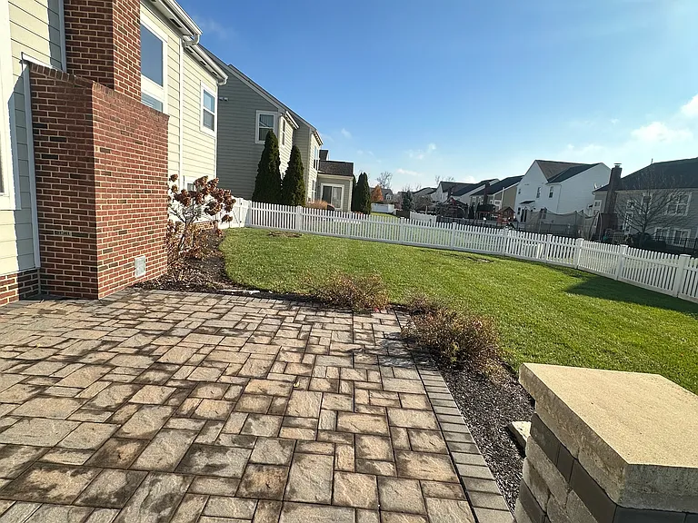 1319 Donahey St — Photo 43