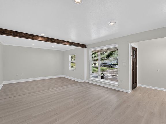 5th image of 2635 Linhaven Dr