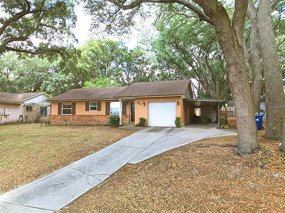 2nd image of 706 Lakeview Dr