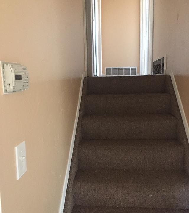 2nd image of 161 Macneil Rd