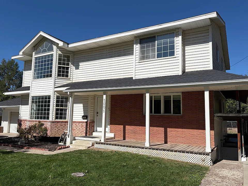 1001 E Cedar Ave #1001