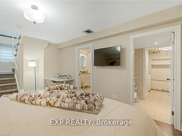 46 Herkimer St #2 — Photo 22