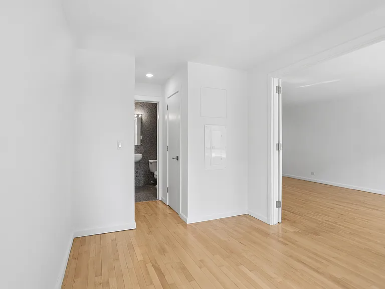 330 W 58th St #12G — Photo 10