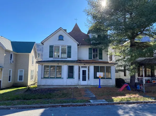 229 Alleghany St, Clifton Forge, VA 24422