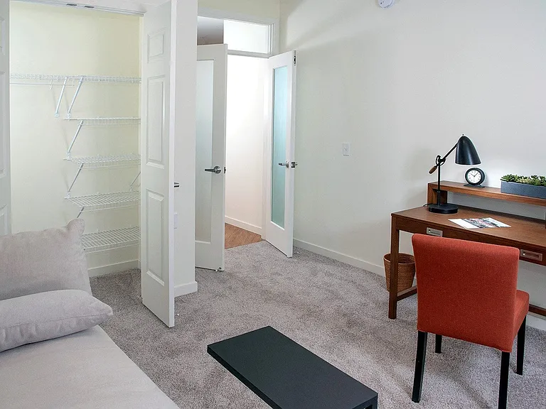 The Legends of Woodbury 55+ Apartments — Photo 8