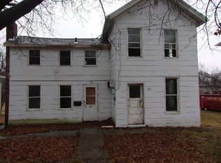 355 N Water St, Platteville, WI 53818