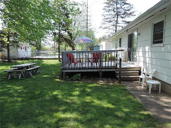 5th image of 131 Sherwood Dr