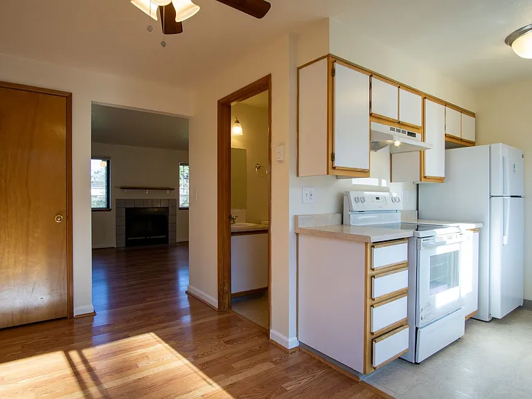 8363 SW Durham Rd #6 — Photo 7