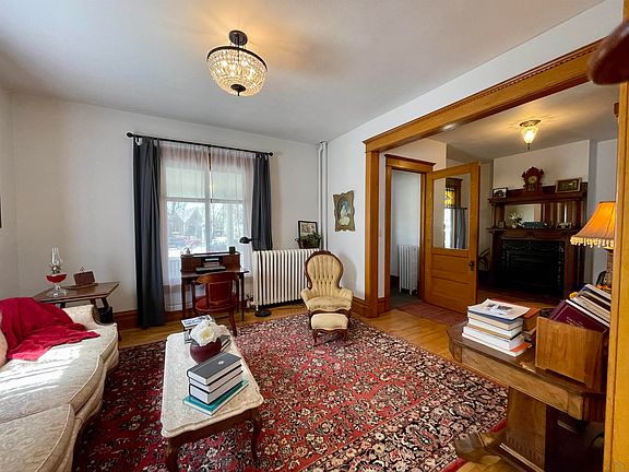 5th image of 215 Lake Ave