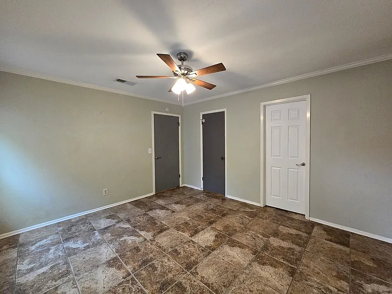 1360 Poppy Ln — Photo 25