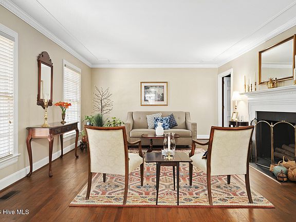 5th image of 3517 Mansfield Drive