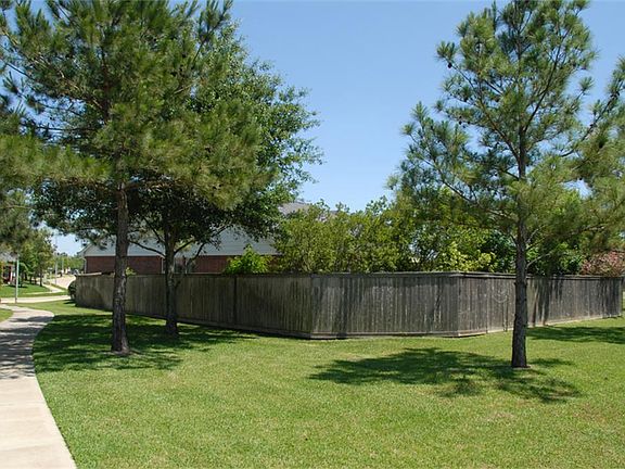 3rd image of 26422 Cole Trace Ln