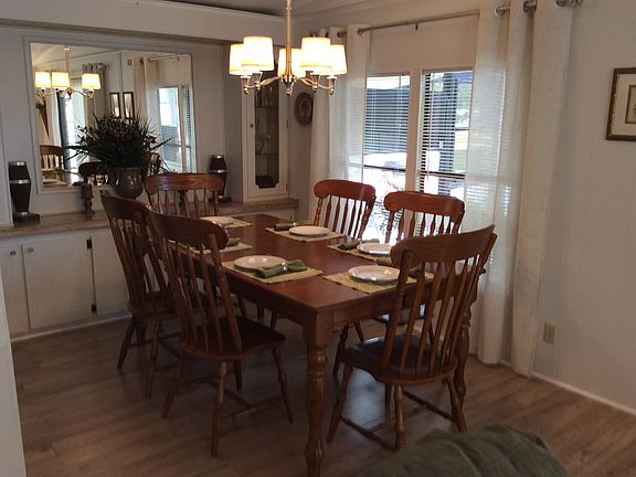3rd image of 2810 Penguin Ln