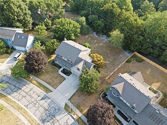 5th image of 1211 Telford Dr