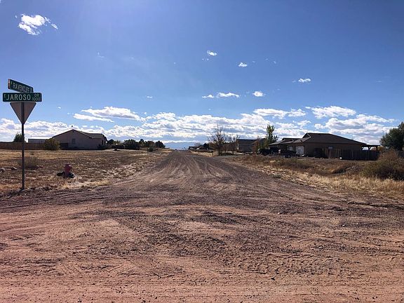 5th image of 895 E Jaroso Dr