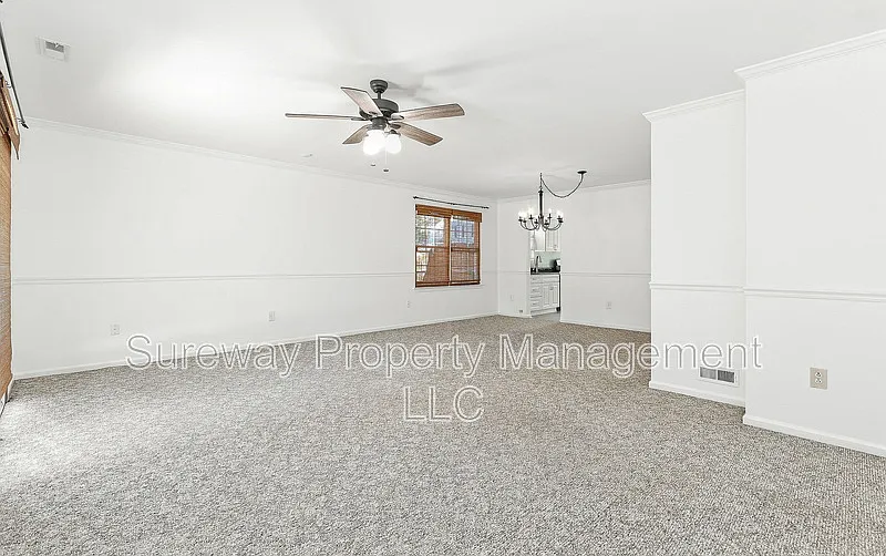 3 bed, 2.5 bath, 1520 sqft, $2,500 — Photo 3