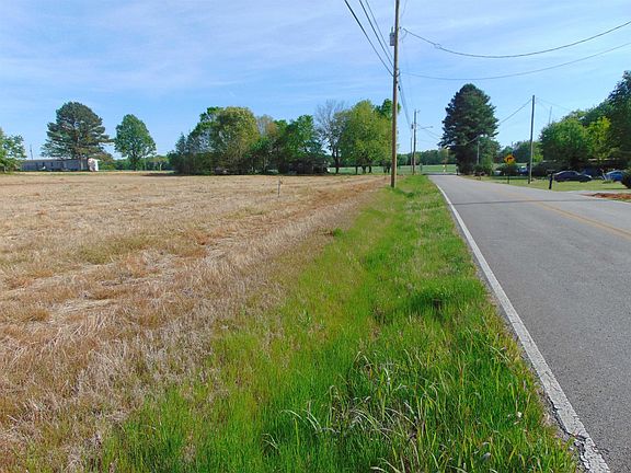 2nd image of 161 Jones Rd