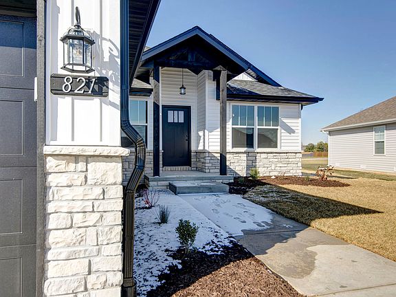 3rd image of 821 S Parkside Circle Lot 111