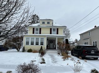 84 Shirley Blvd, Cranston, RI 02910