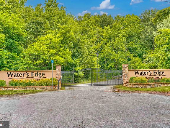 2nd image of 519 Schmidt Rd