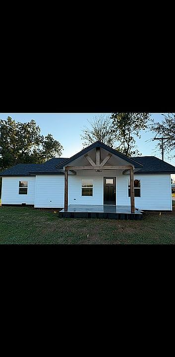 1st image of 100 Ripley St